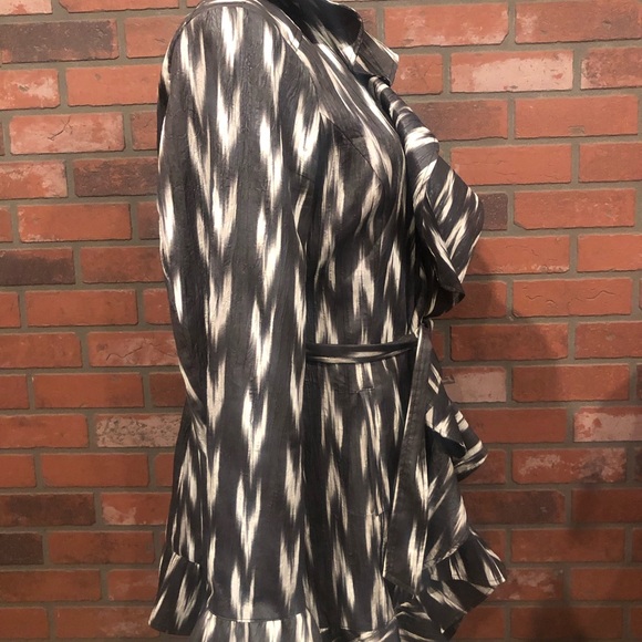 Size 16 Peter Nygaard dark grey/white dress jacket - Picture 3 of 4